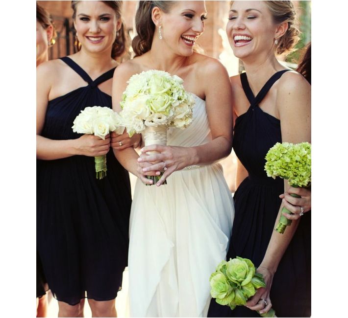 la de da wedding: navy maids: green flowers.001