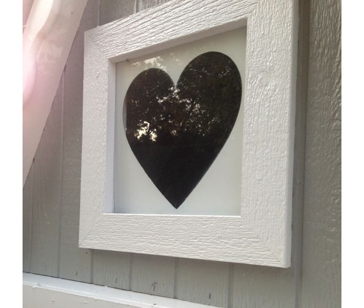 playhouse heart window.001