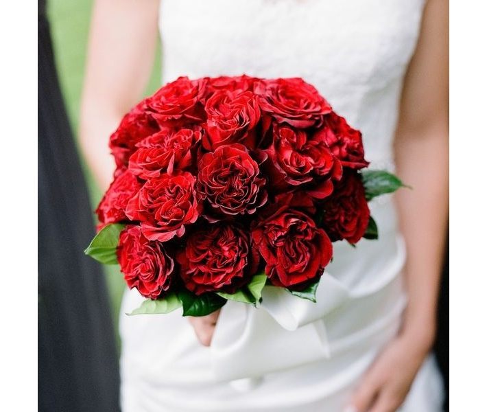 red roses bouquet.001